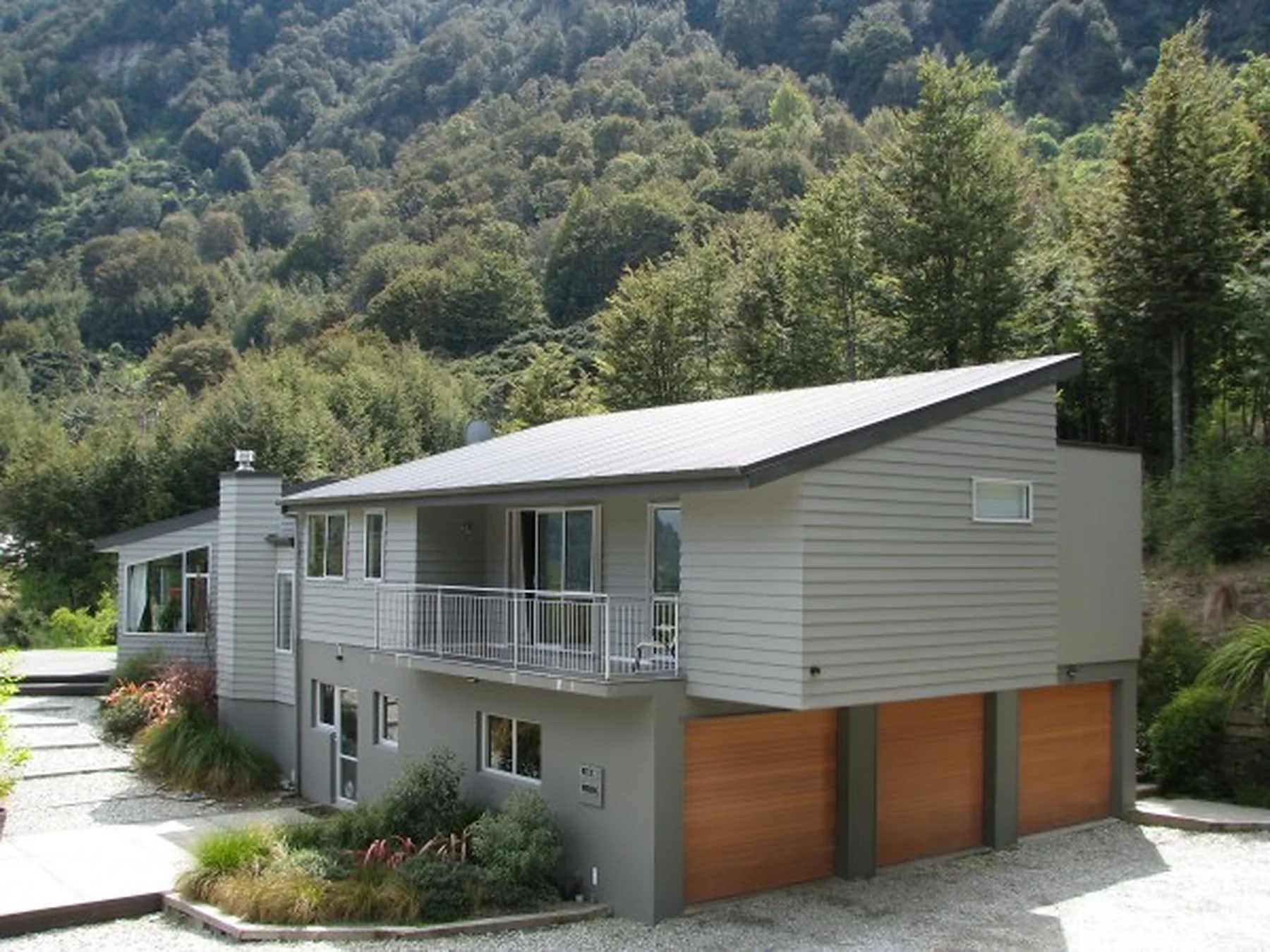 Queenstown home with a long-run metal roof and finished exterior